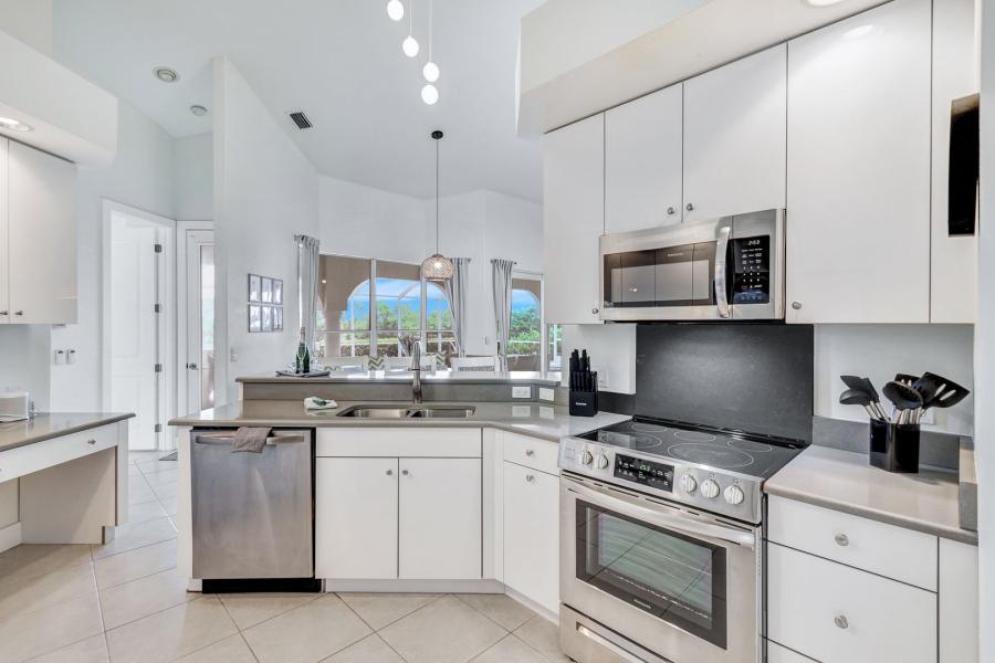 2624 El Dorado Pkwy W, Cape Coral, FL 33914 (15)